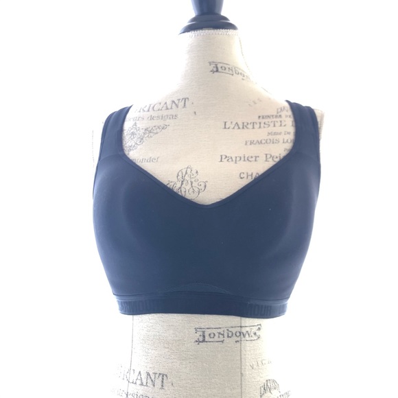 Under Amour Black Sports Bra - Picture 10 of 10